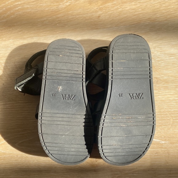 Zara leather toddler sandals - Picture 3 of 5